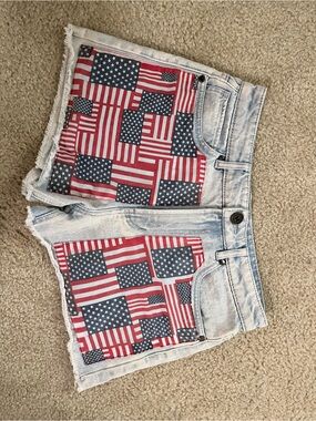 Forever 21 Light Wash Denim Shorts American Flag Panels